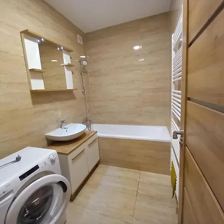 Entrez Bastova - Centre 4*