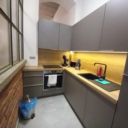 Entrez Bastova - Centre Guest house *
