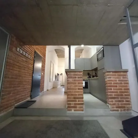 Entrez Bastova - Centre Gasthuis Košice