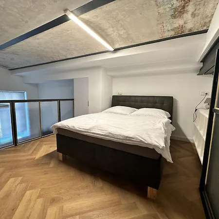 Entrez 4 - Centre Guest house Kosice