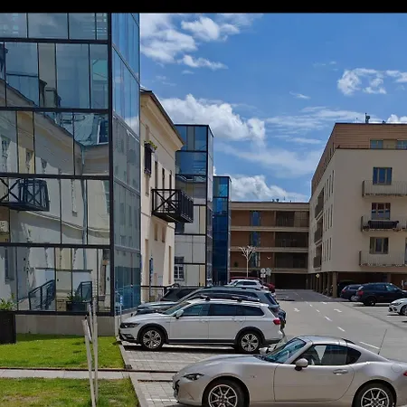 Entrez Baštová - Centre 4*