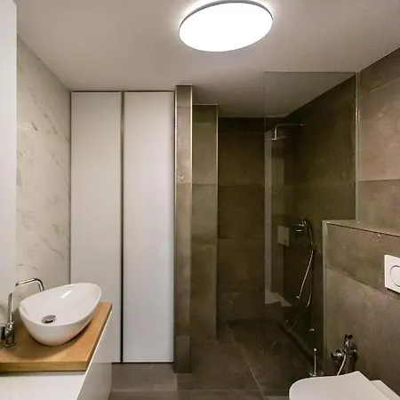 Gasthuis Entrez Bastova - Centre 4*