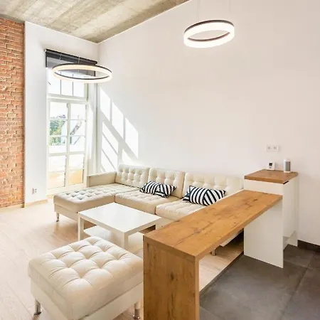 Gasthuis Entrez Bastova - Centre 4*